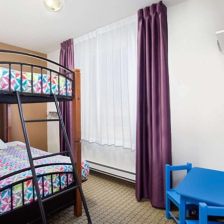 Ramada By Wyndham Red Deer Hotel & Suites Kültér fotó